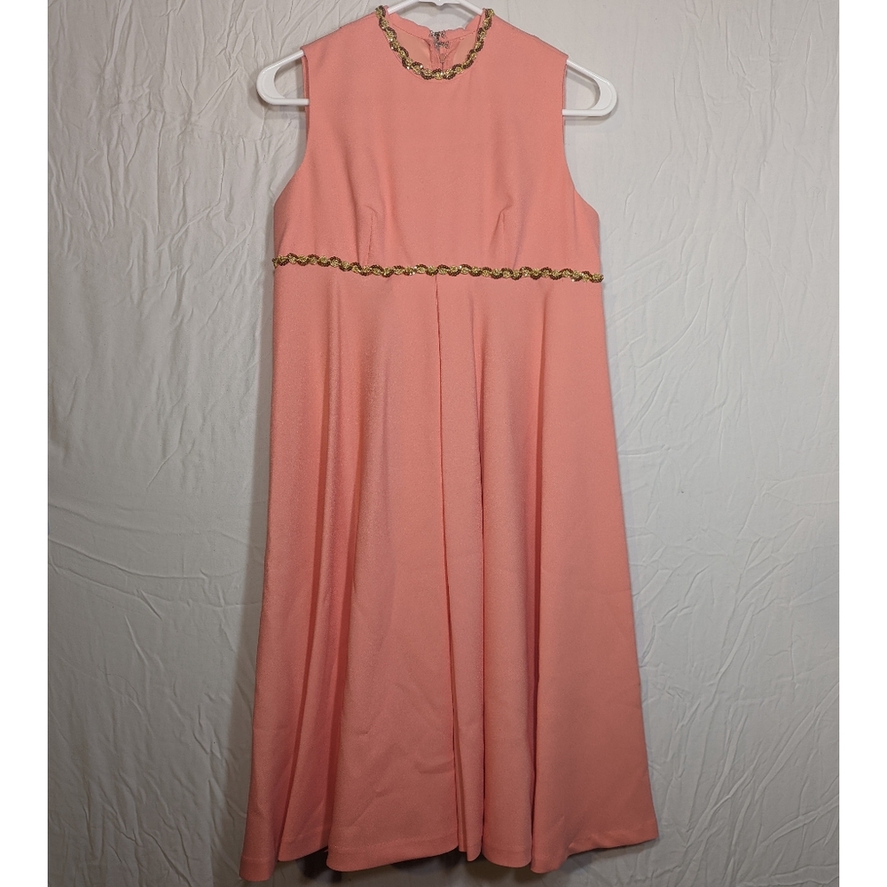 Vintage High-neck sleeveless salmon dress with gold trim with zipper closure